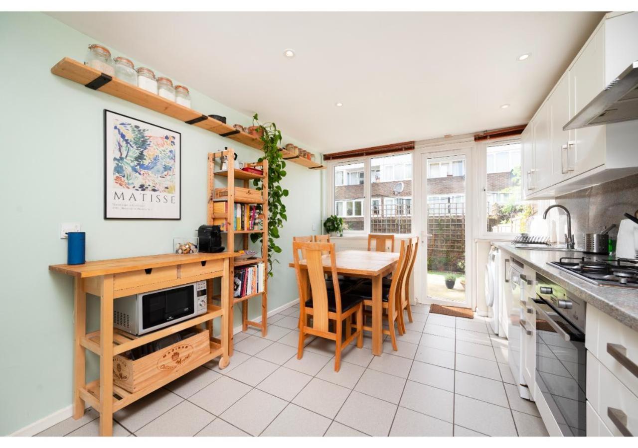 Vakantiehuis Chic 3-br Welll Located In Islington Londen